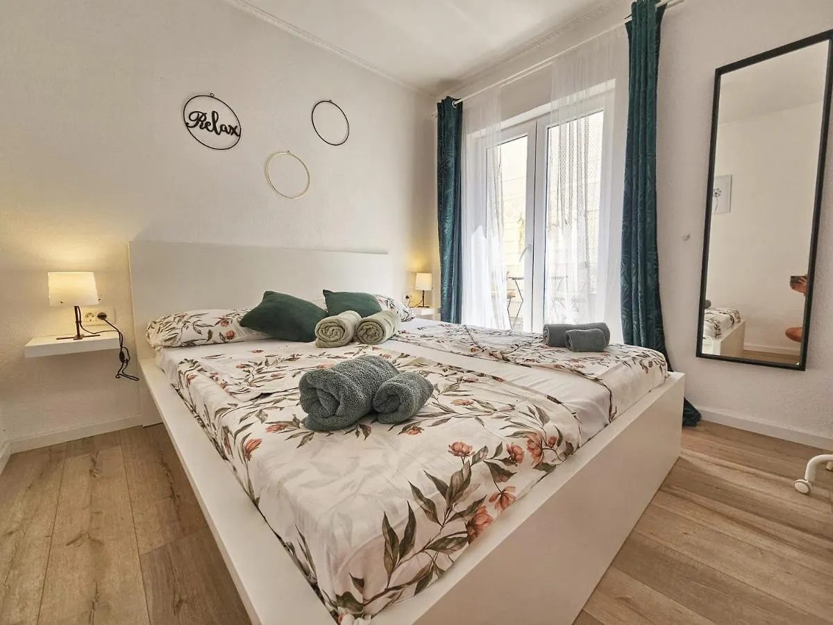 Apartment Melani Vir