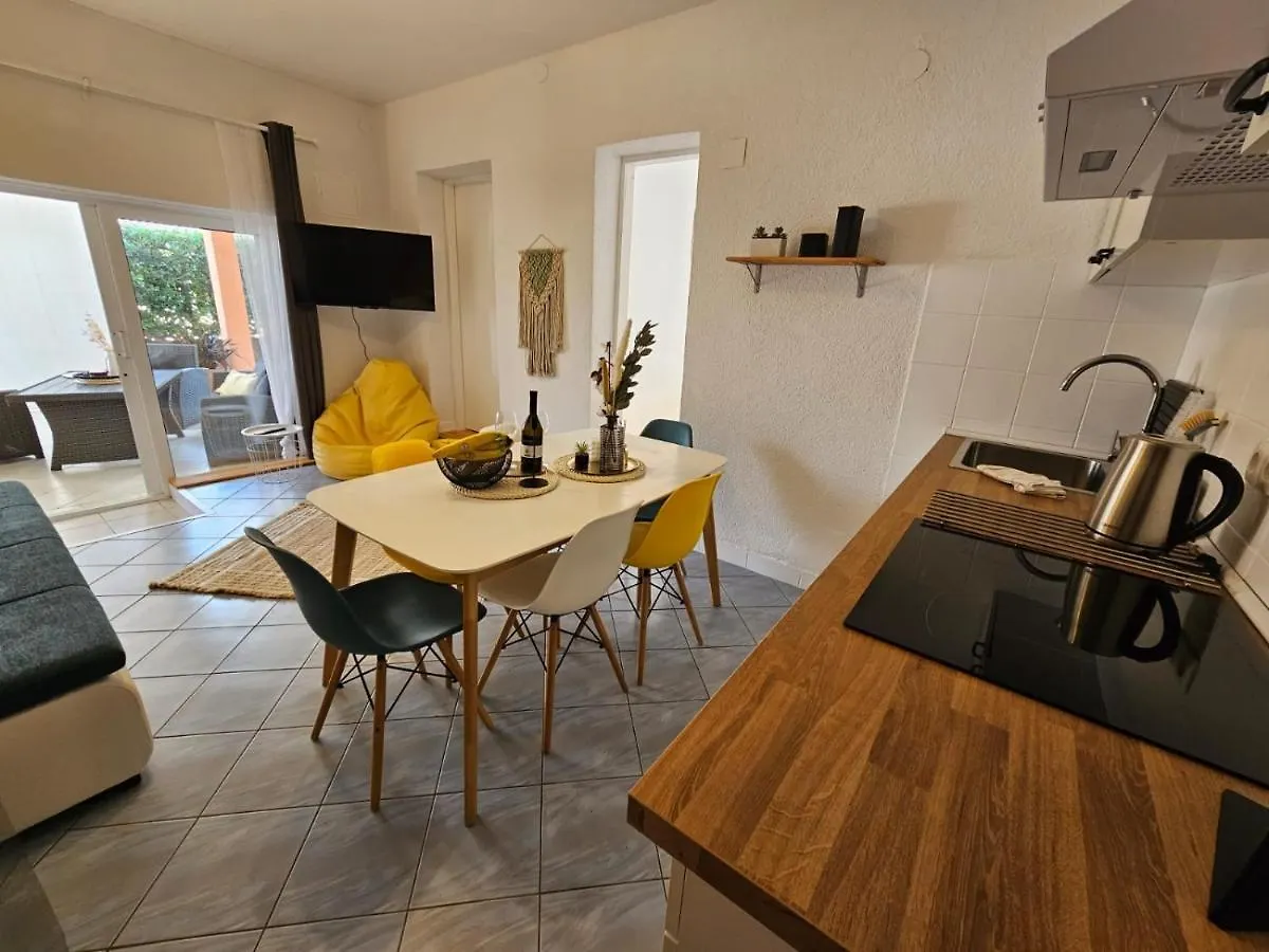 Apartment Melani Vir