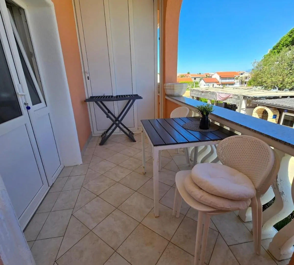 Apartment Melani Vir 0*,  Kroatië